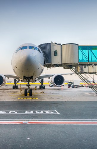 Emirates: Airport Arrival