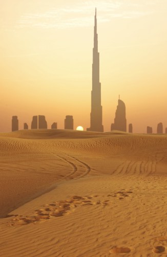 Investors paradise Dubai, overlooking the desert.